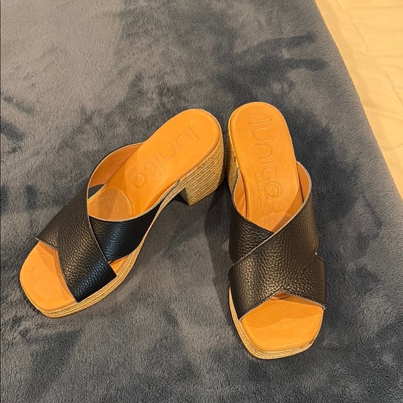 Lunita Black and Tan leather Women's Mule sandals - Picture 1 of 10